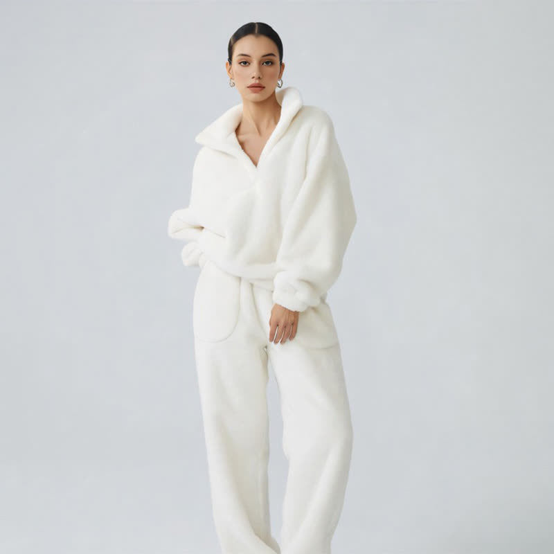 Einfarbiges Plüsch-Loungewear-Set - image 2