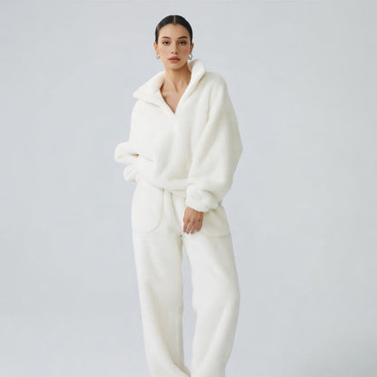 Einfarbiges Plüsch-Loungewear-Set - image 2