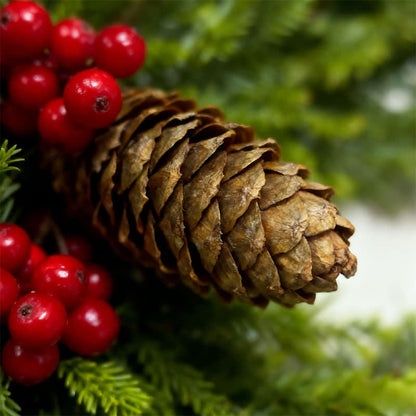Künstliche Zedern- und Kiefernholz-Weihnachtsgirlande mit roten Beeren - image 3
