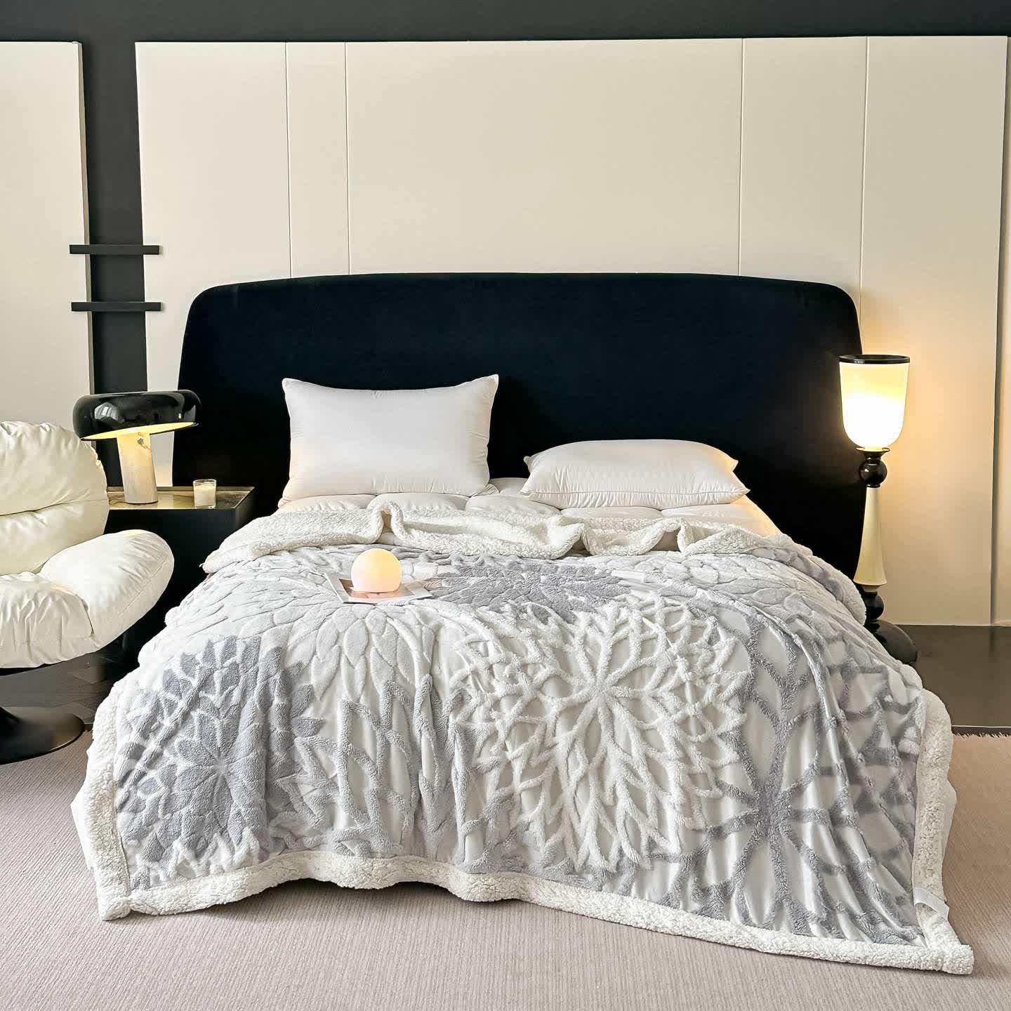 Sherpa-Decke mit floralem Muster - Hellgrau - 200cm x 230cm - image 13