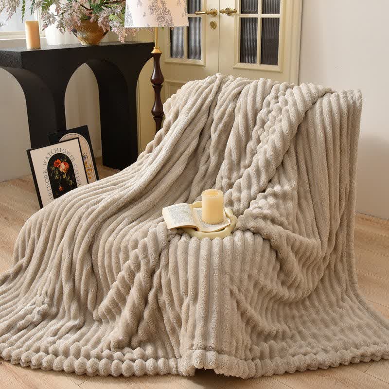 Moderne, gestreifte, warme Überwurfdecke - Khaki - 200cm x 230cm - image 8