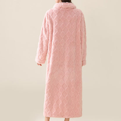 Plüschbademantel mit Diamantstruktur und Reißverschluss - image 6