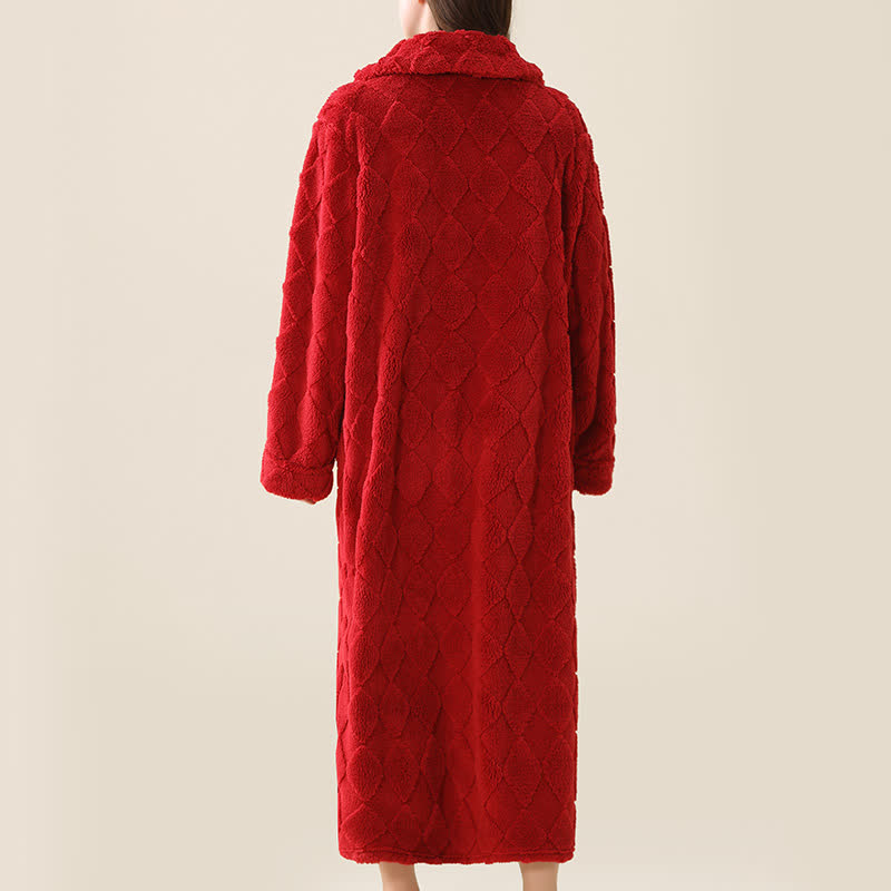 Plüschbademantel mit Diamantstruktur und Reißverschluss - image 14