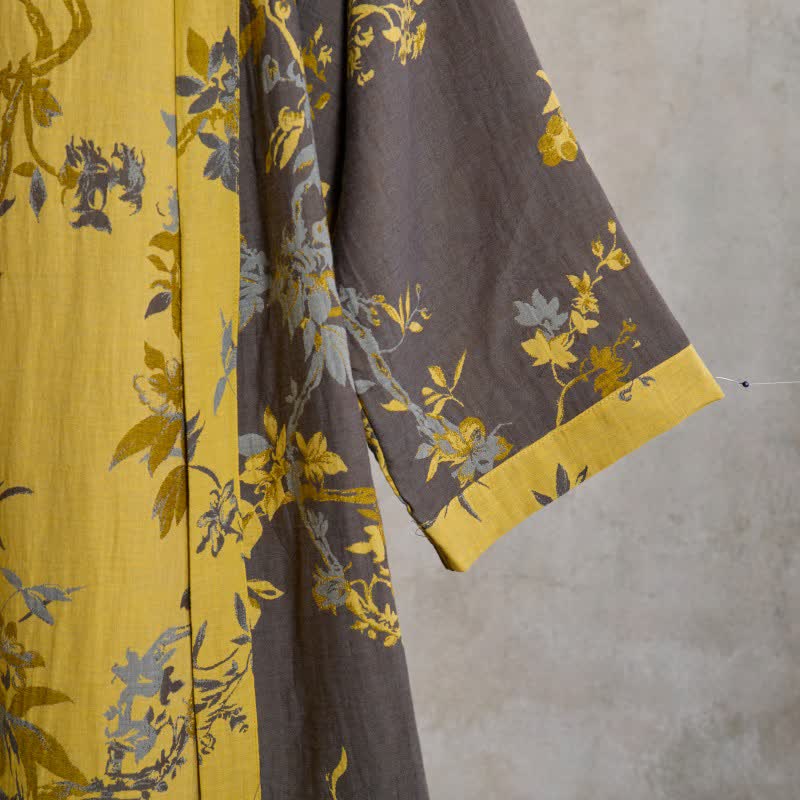 Vintage Kimono-Bademantel aus Baumwolle mit Blumenmuster und Blättern - image 5