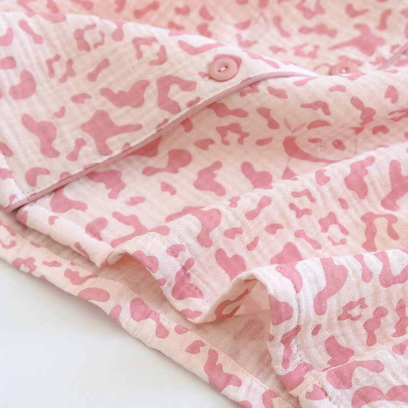 Loungewear-Set aus Baumwolle mit Leopardenmuster in sanften Farbtönen - image 6