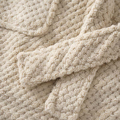 Einfacher, warmer Kinderbademantel aus festem Plüsch - image 6