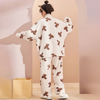 Niedliches Bärenknopf-Plüsch-Loungewear-Set - image 2