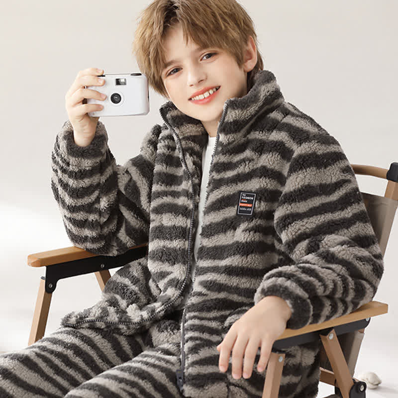 Kinder-Loungewear-Set mit Zebramuster und Reißverschluss - image 3