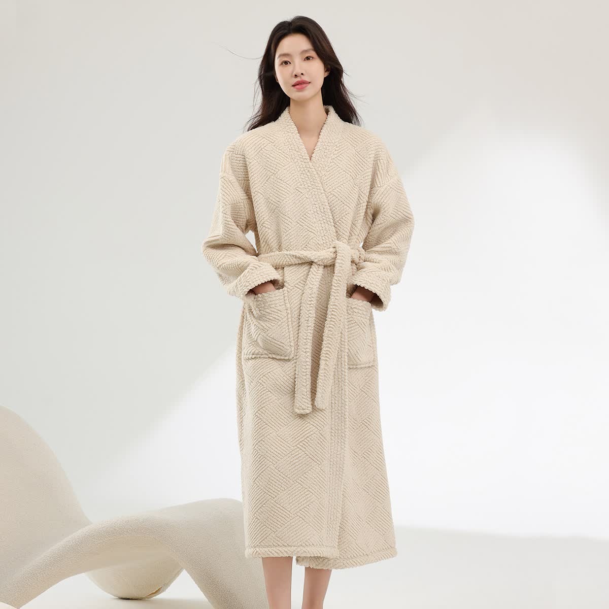 Gestreifter, rautenförmiger Plüschbademantel - Beige - Bademantel - 2XL - image 2