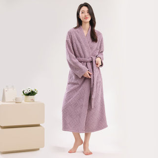 Gestreifter, rautenförmiger Plüschbademantel - Lila - Bademantel - 2XL - image 0