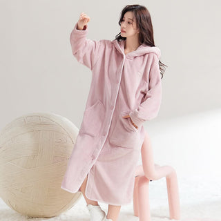 Einfacher, flauschiger Bademantel mit Kapuze und Knöpfen - Rosa - XL - image 0