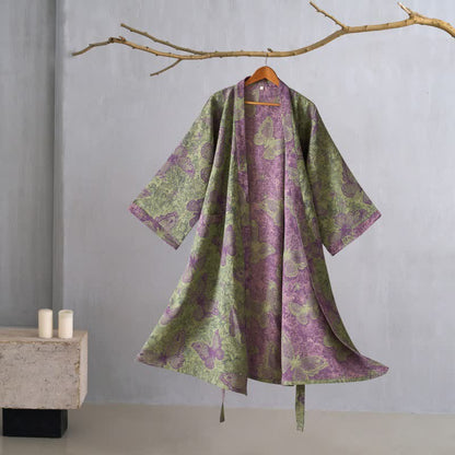 Traumhafter Kimono-Bademantel aus Baumwollgaze mit Schmetterlingsmotiv - Grün - XL - image 0