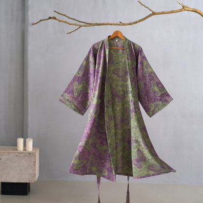 Traumhafter Kimono-Bademantel aus Baumwollgaze mit Schmetterlingsmotiv - Lila - XL - image 9