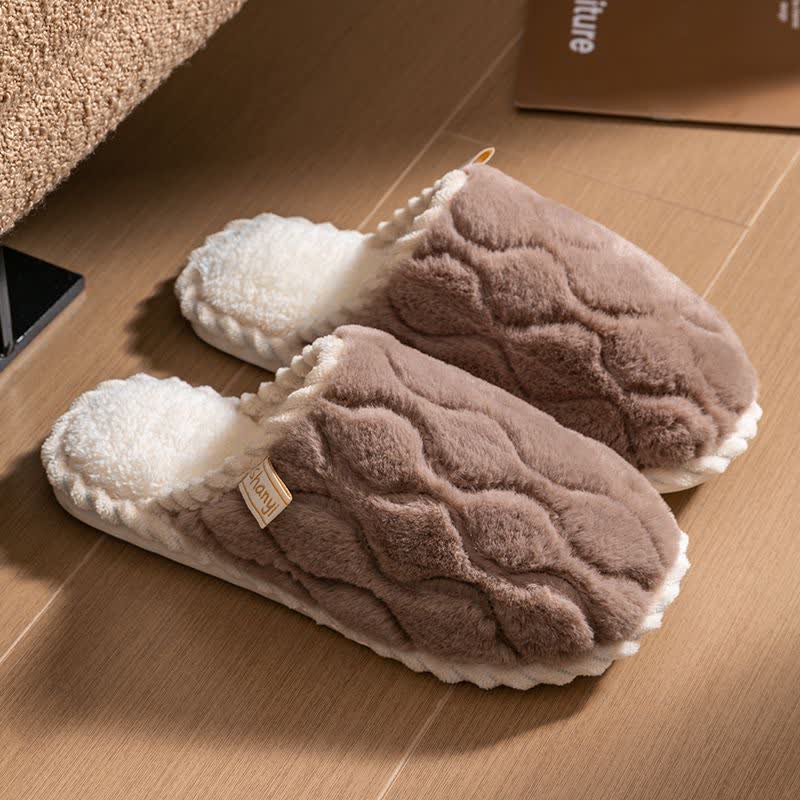 Geschlossene, warme Plüschpantoffeln mit gewellter Textur - Braun - 2XL - image 8