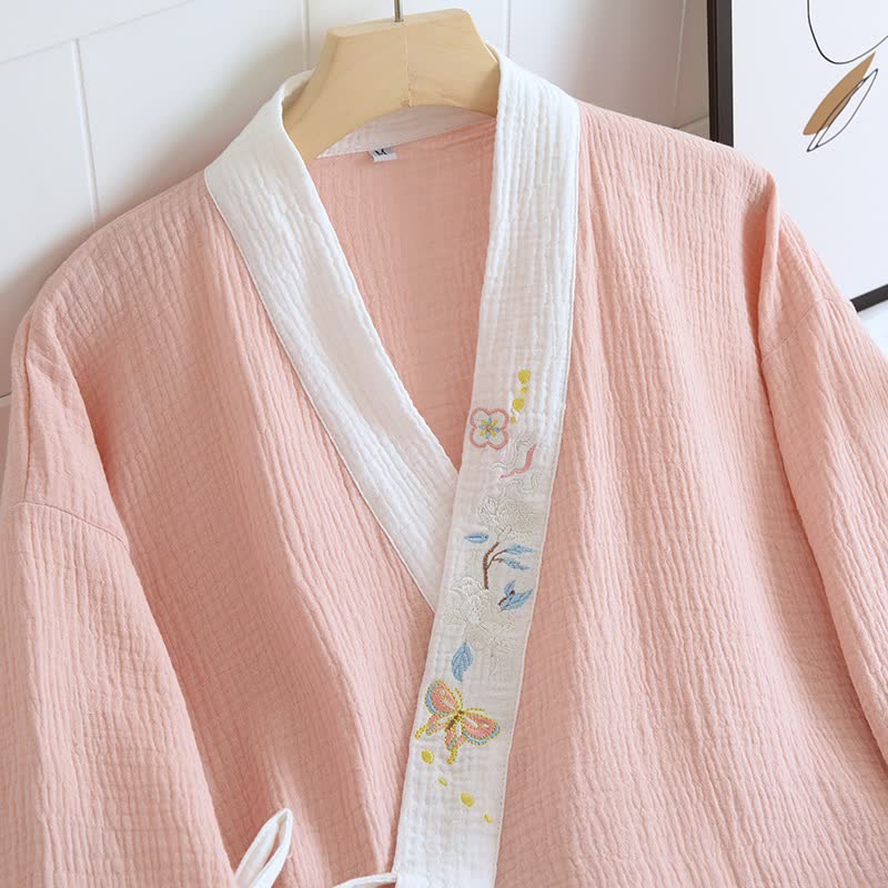 Kimono-Loungewear aus Baumwollgaze mit Schmetterlingsstickerei - image 5