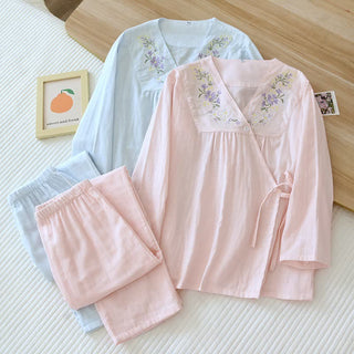 Kimono-Loungewear aus Baumwollgaze mit Blumenstickerei - image 0