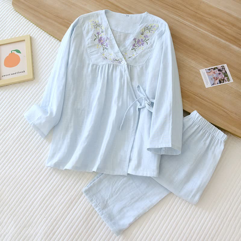 Kimono-Loungewear aus Baumwollgaze mit Blumenstickerei - Hellblau - XL - image 13