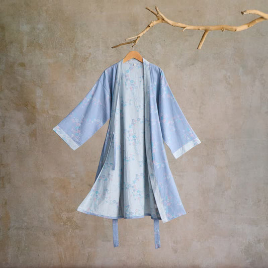 Anmutiger Kimono-Bademantel aus Baumwollgaze mit Pflaumenblütenmuster - Blau - L - image 0