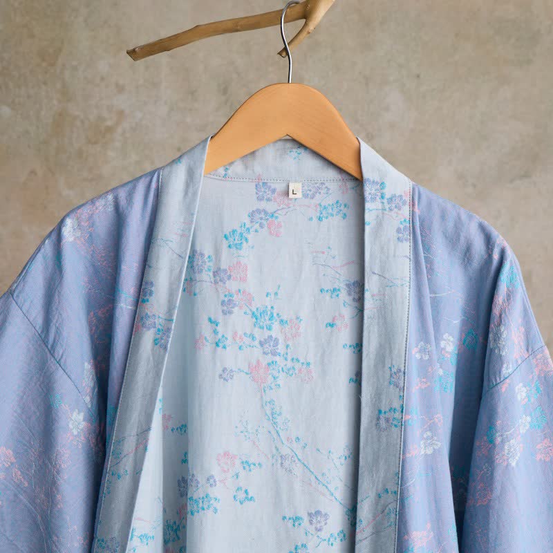 Anmutiger Kimono-Bademantel aus Baumwollgaze mit Pflaumenblütenmuster - image 3