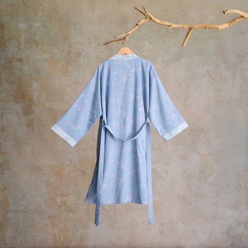 Anmutiger Kimono-Bademantel aus Baumwollgaze mit Pflaumenblütenmuster - image 1
