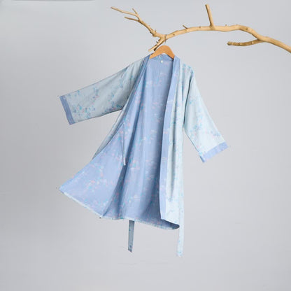 Anmutiger Kimono-Bademantel aus Baumwollgaze mit Pflaumenblütenmuster - image 8