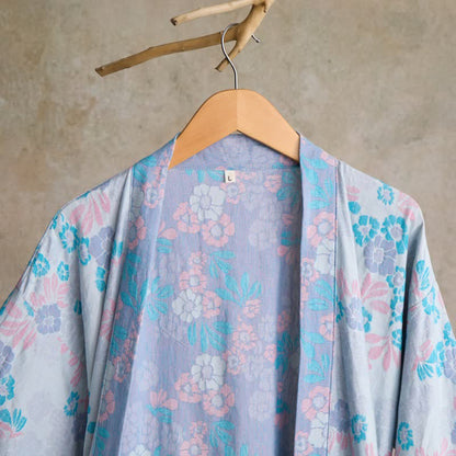 Charmante Kimono-Robe aus Baumwollgaze mit Blumenmuster - image 9