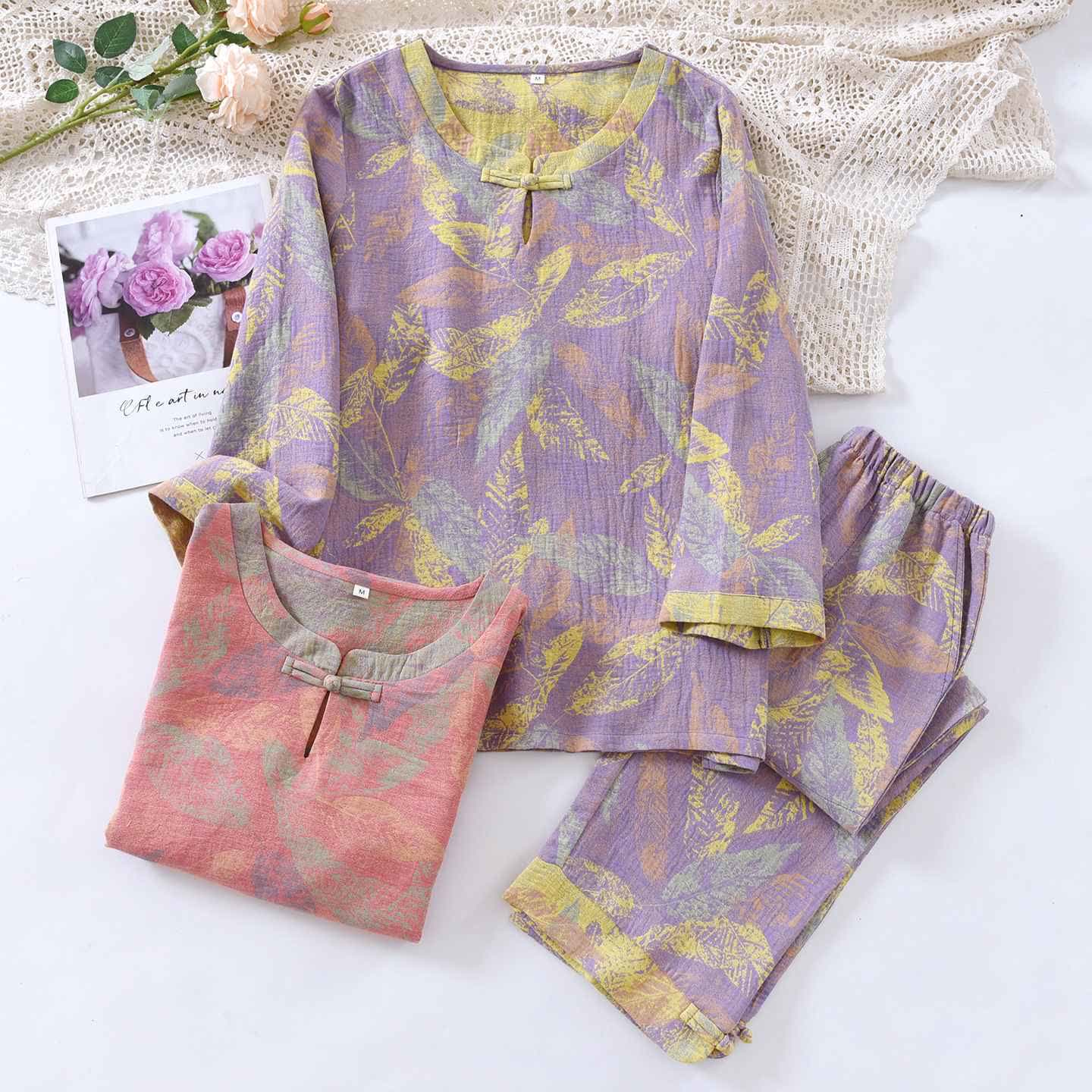 Pyjama-Set im orientalischen Stil mit Blattmotiven aus reiner Baumwolle - image 0