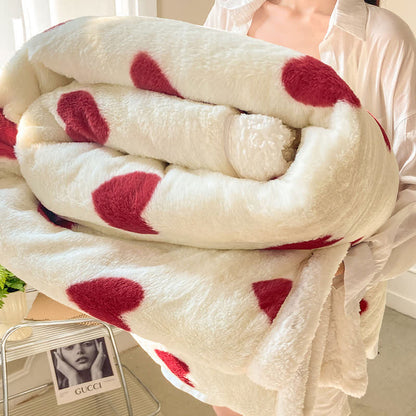 Kuscheldecke mit Herzmuster aus Fleece - 200cm x 230cm - image 0