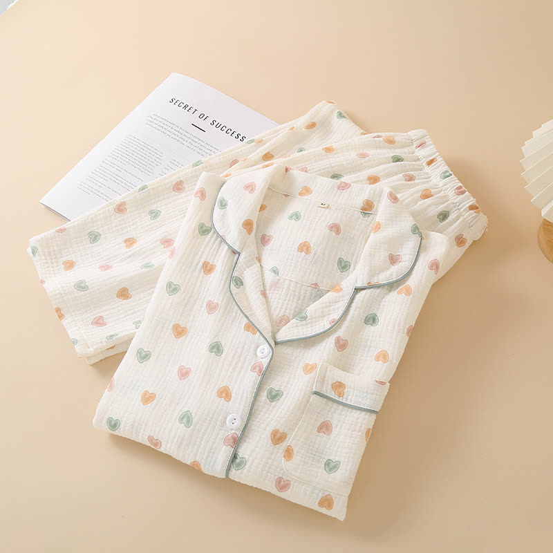 Buntes Herz-Pyjama-Set aus Baumwollgaze - image 1