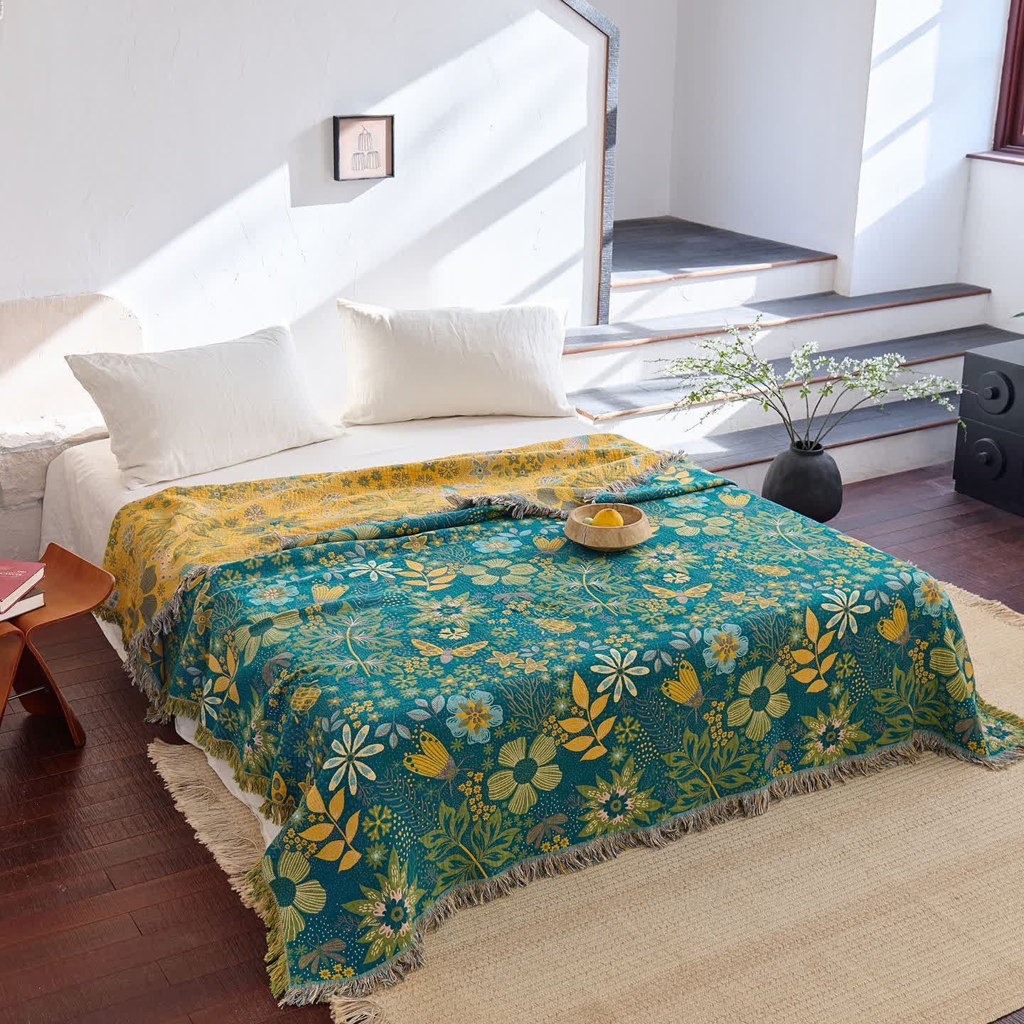 Wendbare Baumwollgaze-Steppdecke mit Blumen- und Schmetterlingsmuster - 230cm x 250cm - image 0