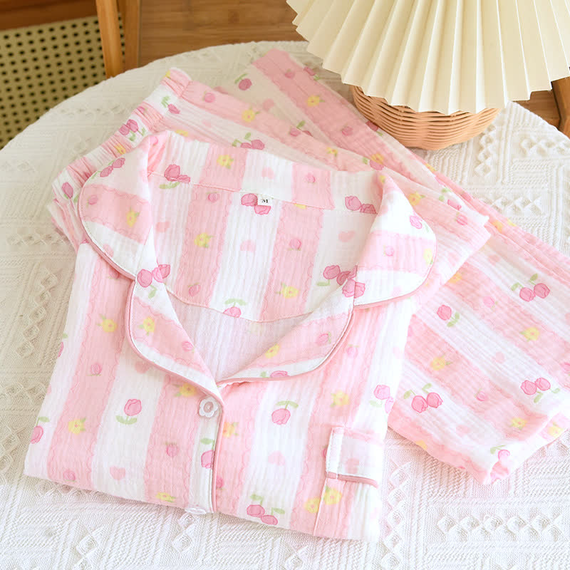 Gestreiftes Loungewear-Set aus Baumwolle mit Rosenmuster - image 1