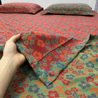 Wendebettlaken aus Baumwolle mit pastoralem Blumenmuster - Rot - Tagesdecke mit 2 Kissenbezügen - 270cm x 245cm - image 0