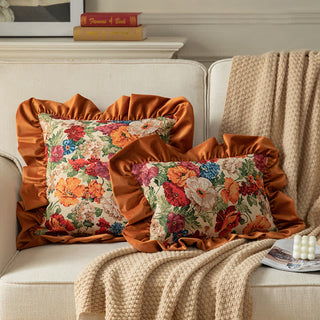 Dekokissen im Landhausstil mit Blumenmuster und Rüschen - image 0
