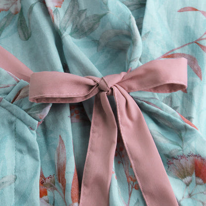 Loungewear aus Baumwolle mit orientalischem Blumenmuster und Rüschenkragen - image 1