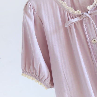 Kurzes Pyjama-Set in Unifarbe mit Spitzenbesatz - image 10