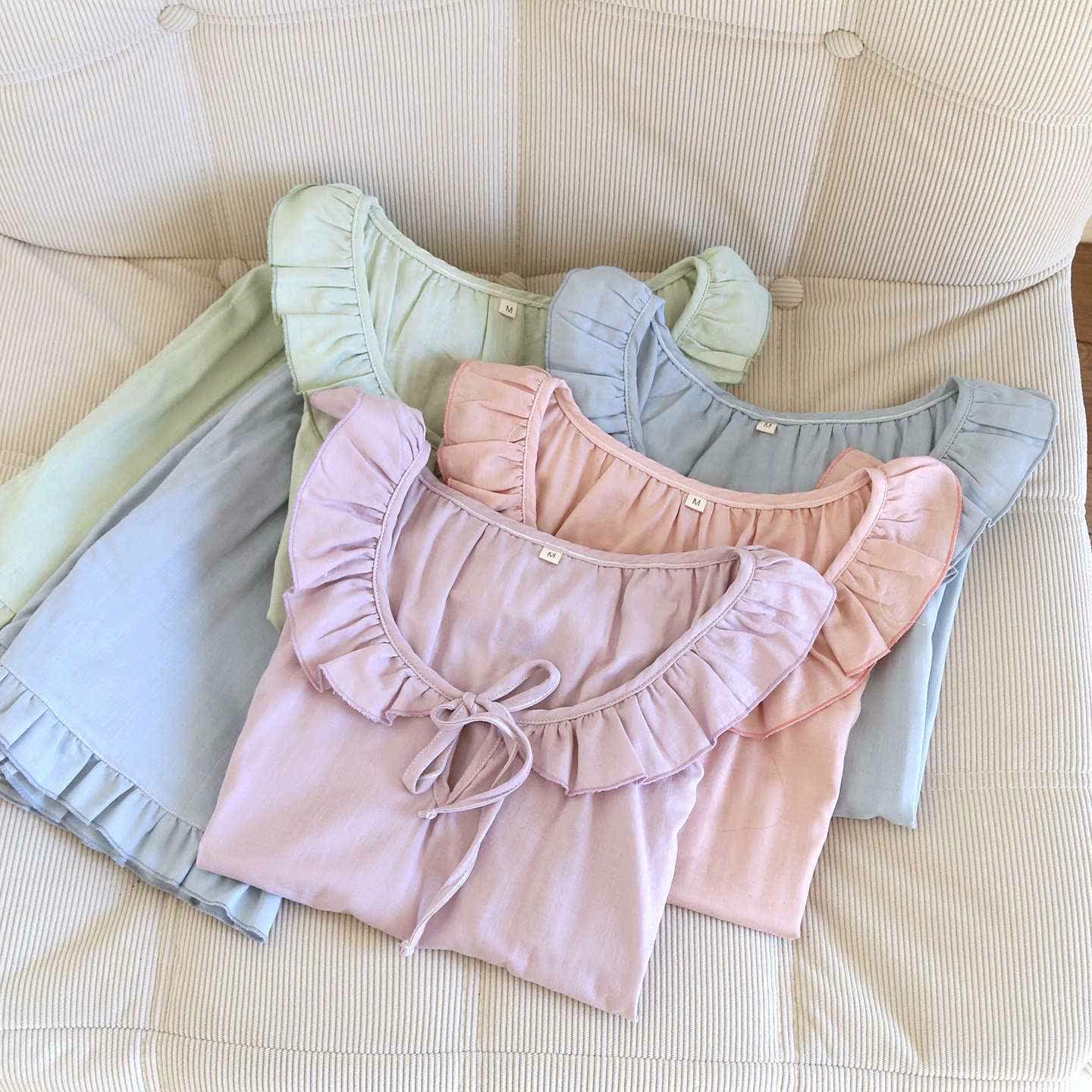 Einfarbiger Rüschen-Tanktop-Pyjama-Set - image 1