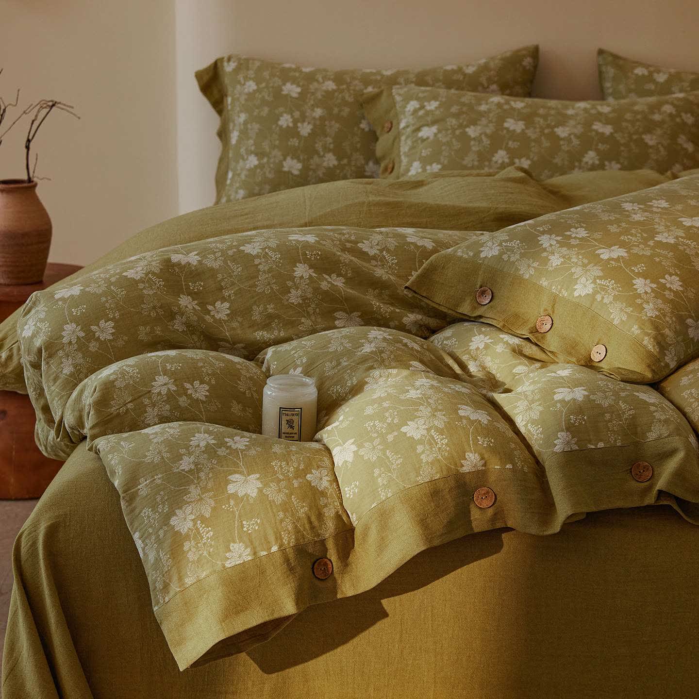 Bettwäsche-Set aus Baumwolldoppelgaze mit botanischem Blumenmuster (4-teilig) - image 3