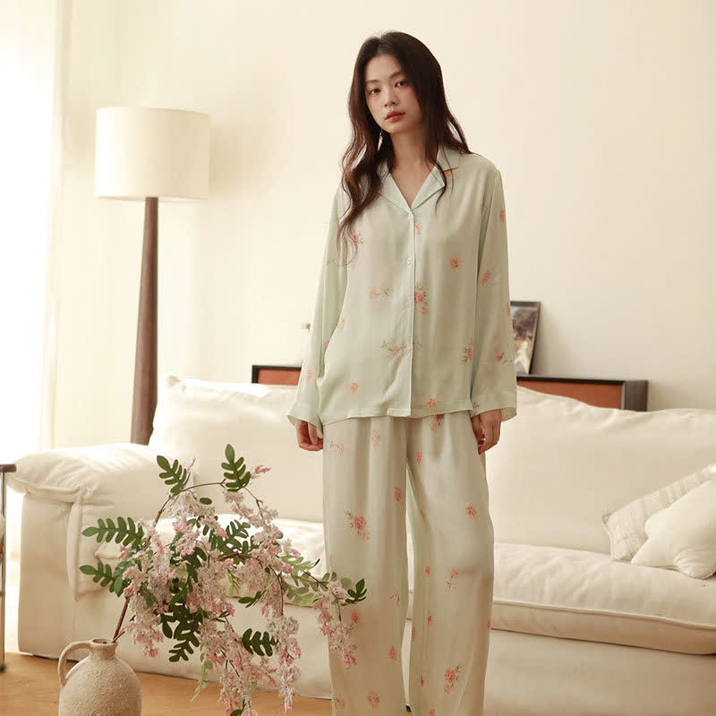 Frisches grünes Pyjama-Set mit Blumenmuster - image 1