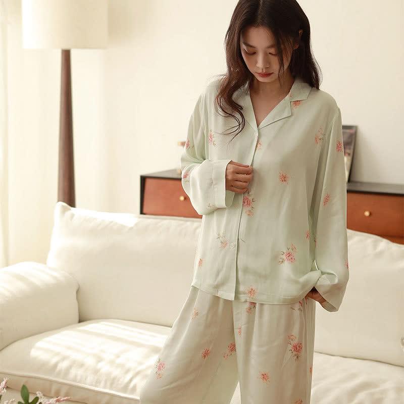 Frisches grünes Pyjama-Set mit Blumenmuster - image 2