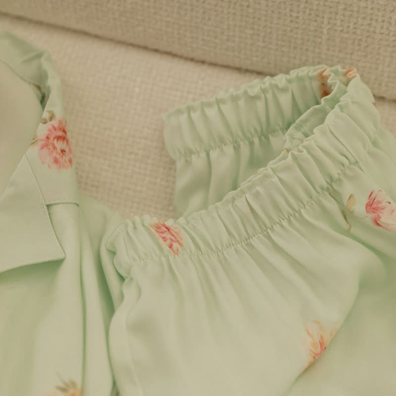 Frisches grünes Pyjama-Set mit Blumenmuster - image 12