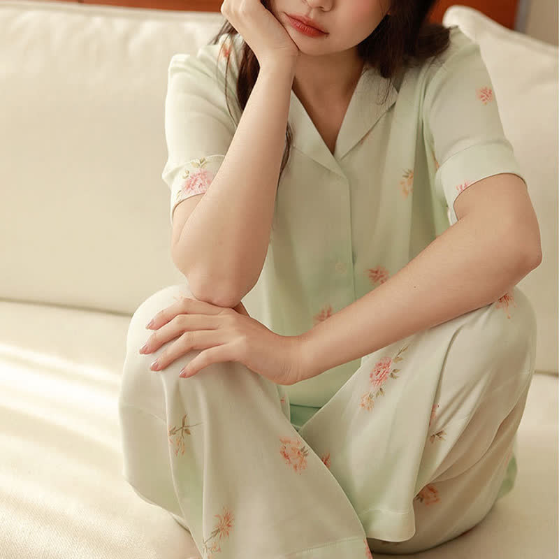 Frisches grünes Pyjama-Set mit Blumenmuster - image 19