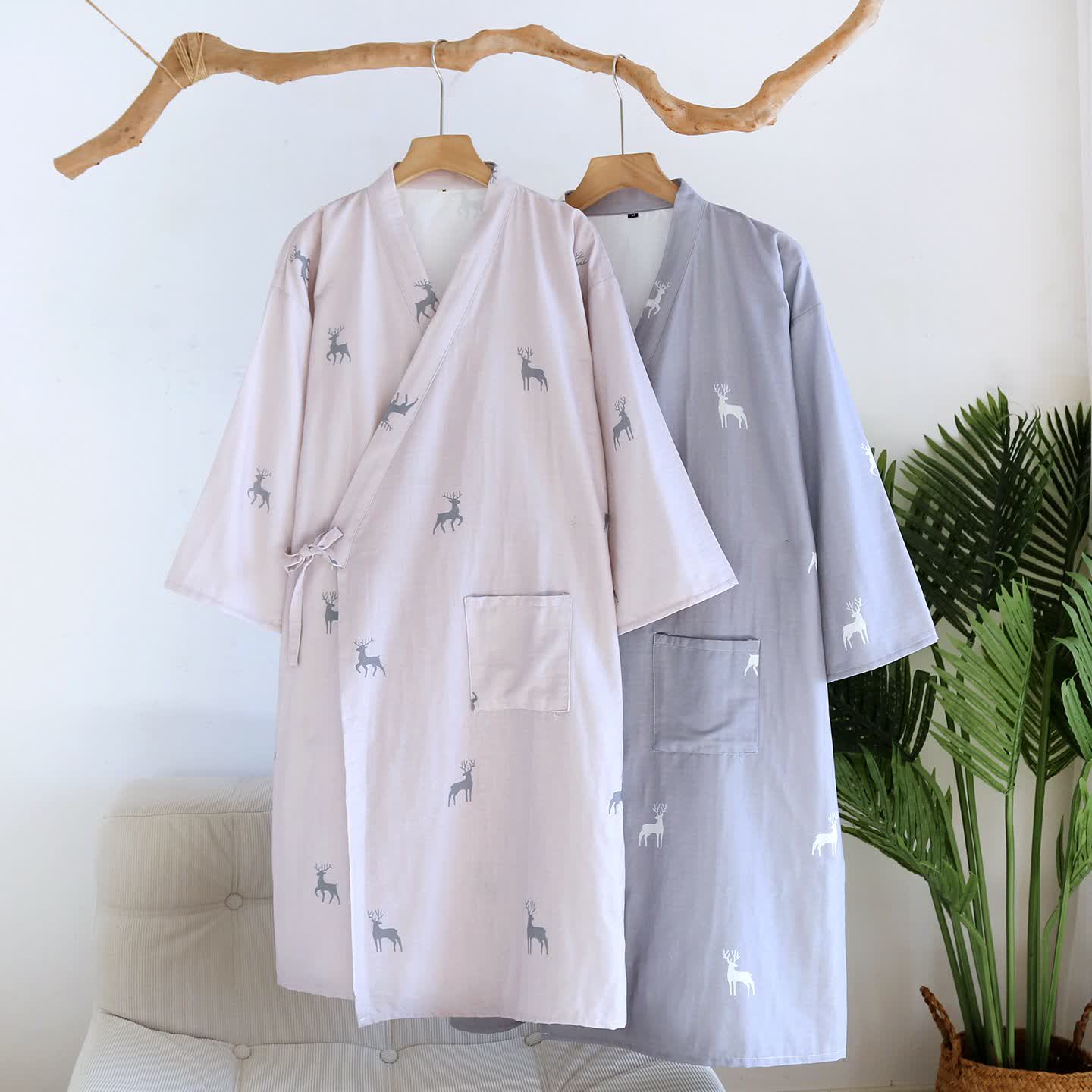 Kimono-Bademantel aus Baumwollgaze mit Hirschmotiv für Paare - image 0