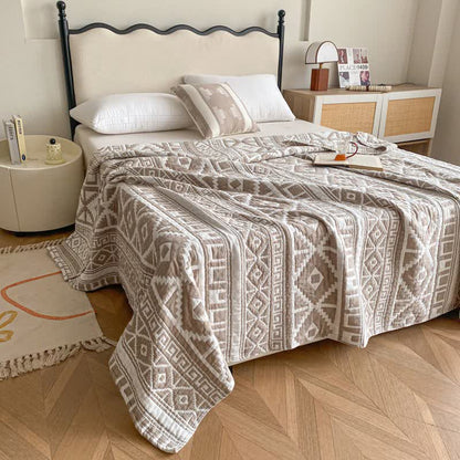 Geometrische Baumwollgaze-Steppdecke im Ethno-Stil - Kaffee - 200cm x 230cm - image 0