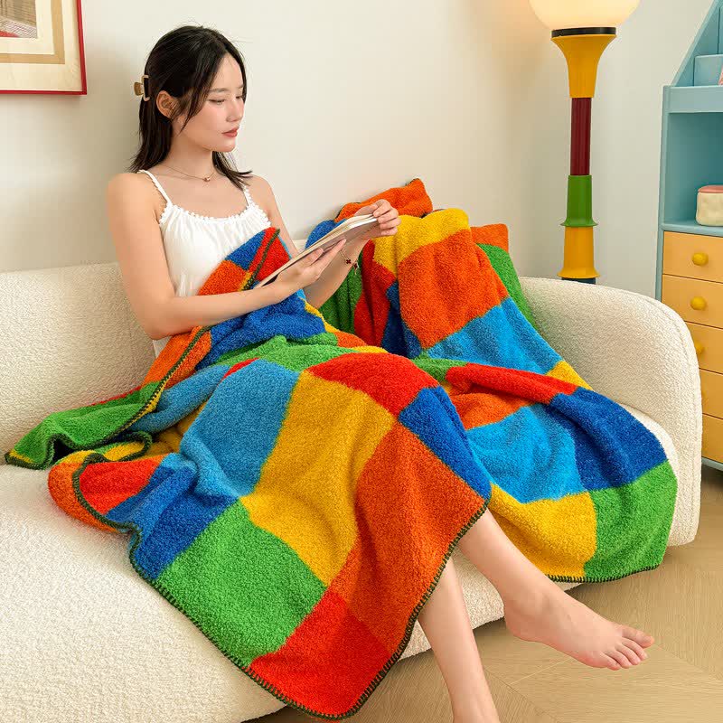 Bunte, karierte, flauschige Kuscheldecke - 200cm x 230cm - image 0