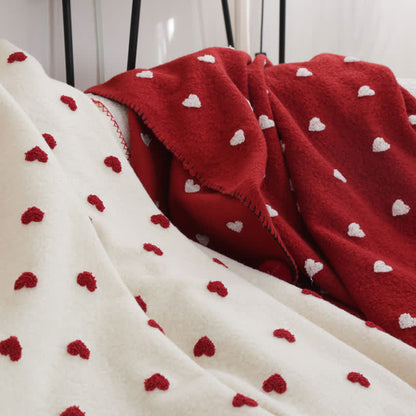 Herzförmige Kuscheldecke mit Pompons - image 1