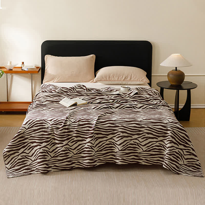 Moderne Zebra-Streifen-Steppdecke aus reiner Baumwolle - Kaffee - 200cm x 230cm - image 2