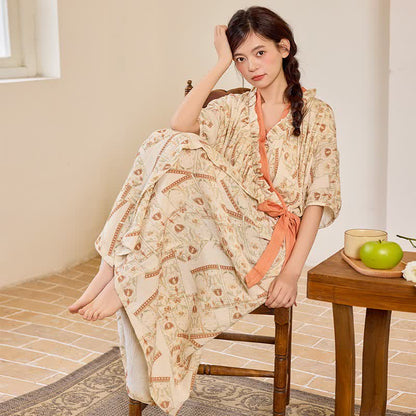 Nachthemd mit Vintage-Muster, Rüschenkragen und seitlicher Bindefläche - image 5