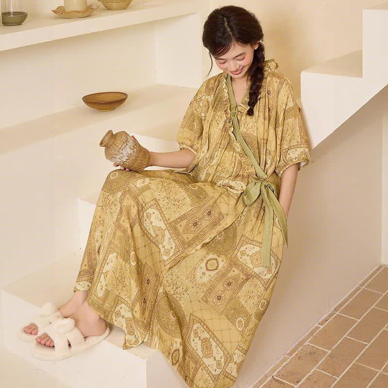 Nachthemd im Ethno-Stil mit Rüschenkragen und seitlicher Bindemöglichkeit - image 10