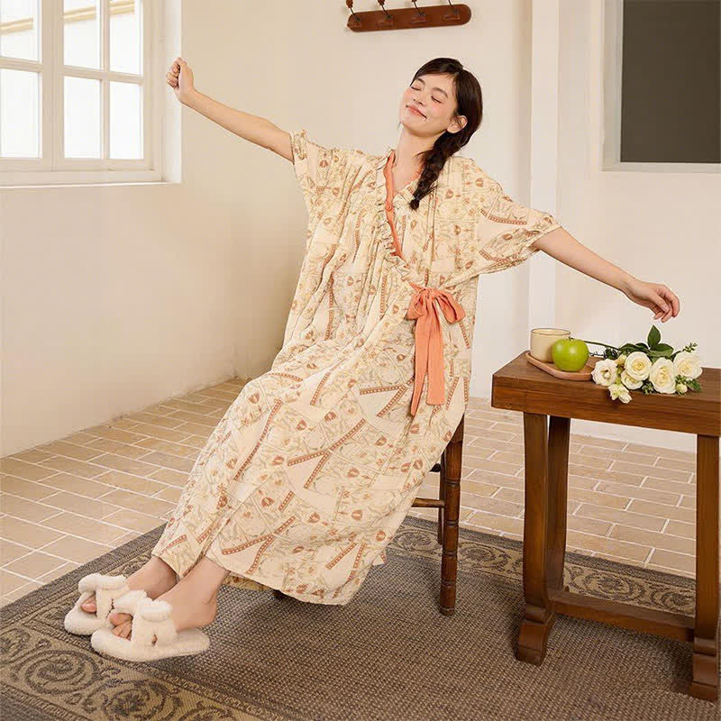 Nachthemd mit Vintage-Muster, Rüschenkragen und seitlicher Bindefläche - image 4