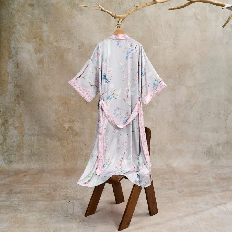Bademantel im Kimono-Stil mit Pfirsichblüten- und Vogelmotiv - image 2